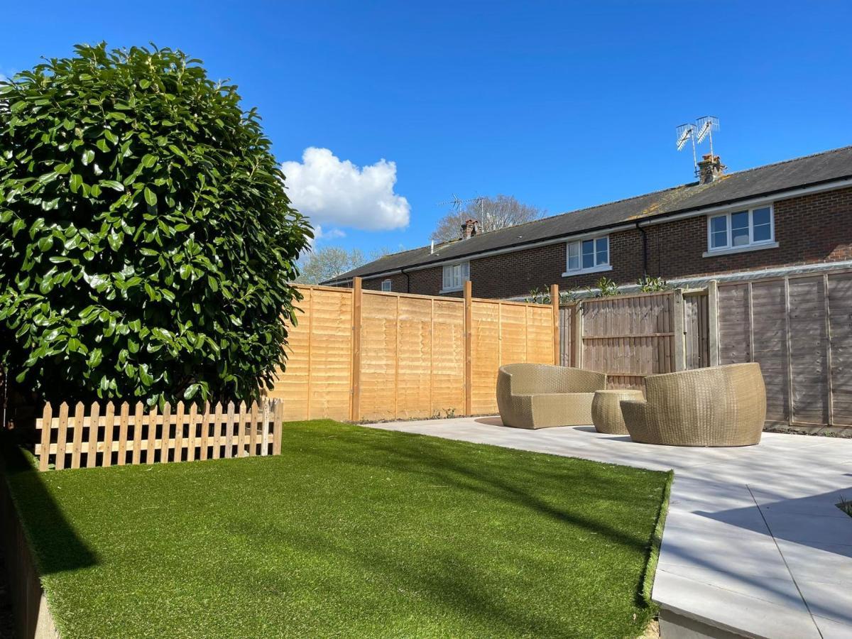 Lovely 2 Bedroom With A Garden Royal Tunbridge Wells