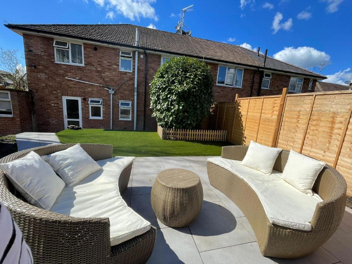 Lovely 2 Bedroom With A Garden Apartamento *